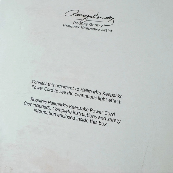 Hallmark Keepsake Christmas Star Wars: A New  Hope Now Showing Ornament Light - Picture 11 of 11